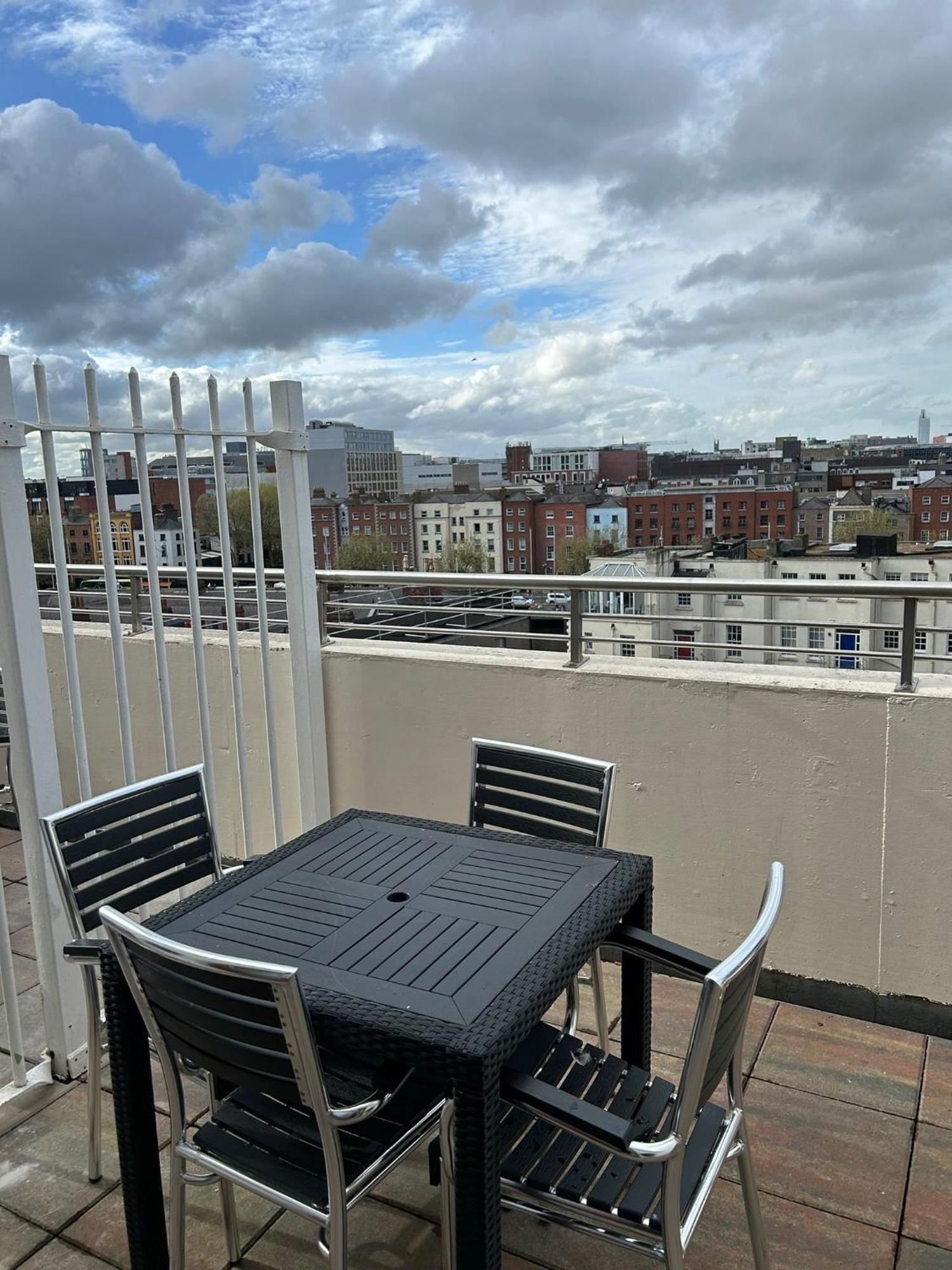 Gogartys Temple Bar Apartments Dublino Esterno foto